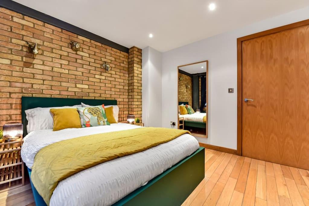 Spacious 2 Bed Urban Jungle Flat, Central London Ngoại thất bức ảnh