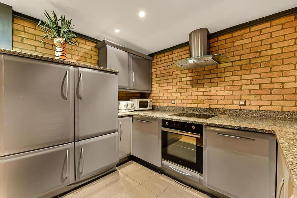 Spacious 2 Bed Urban Jungle Flat, Central London Ngoại thất bức ảnh